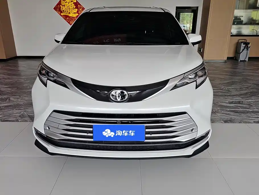 Toyota Sienna 2024 2.5L