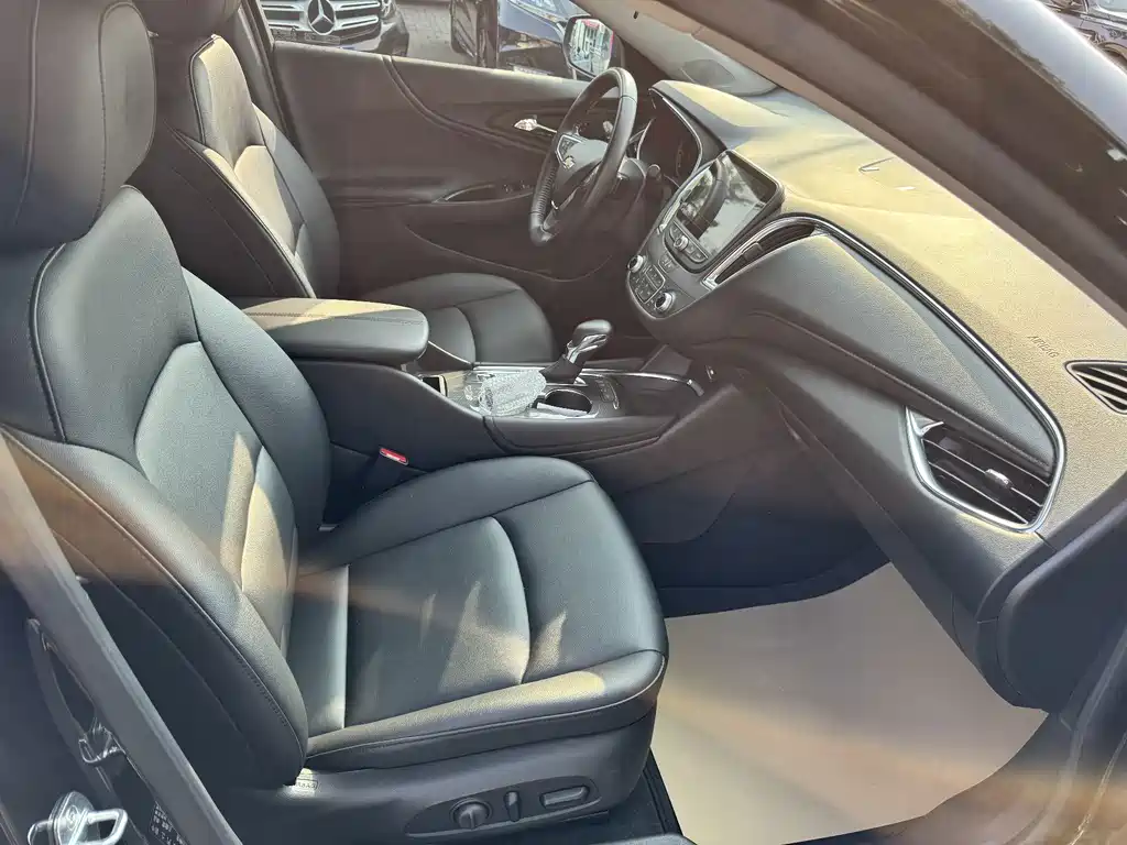 Chevrolet Malibu XL — миниатюра 7