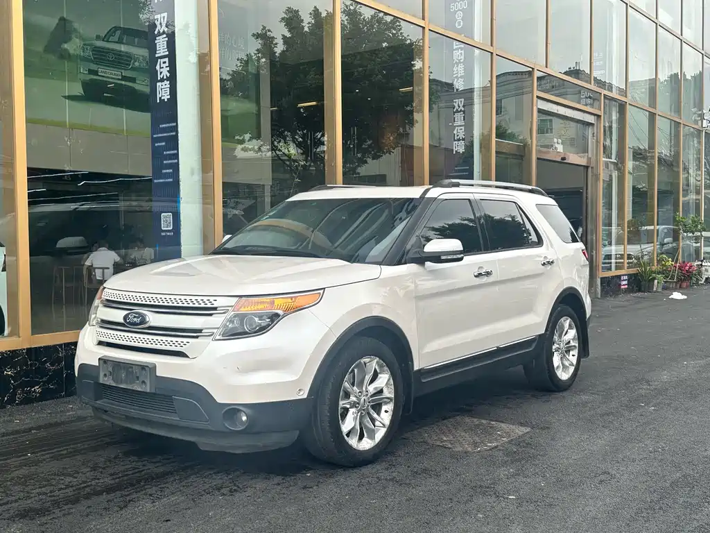 Ford Explorer (Import) 2015
