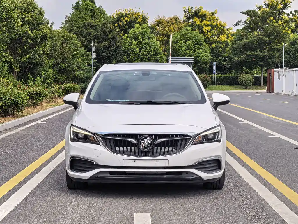 Buick Verano — миниатюра 2