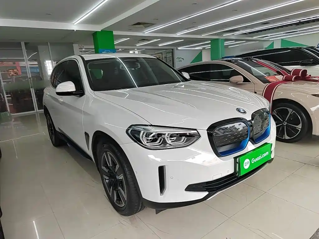BMW iX3 — миниатюра 4