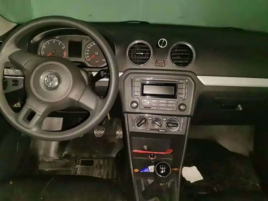 Volkswagen Jetta — миниатюра 12