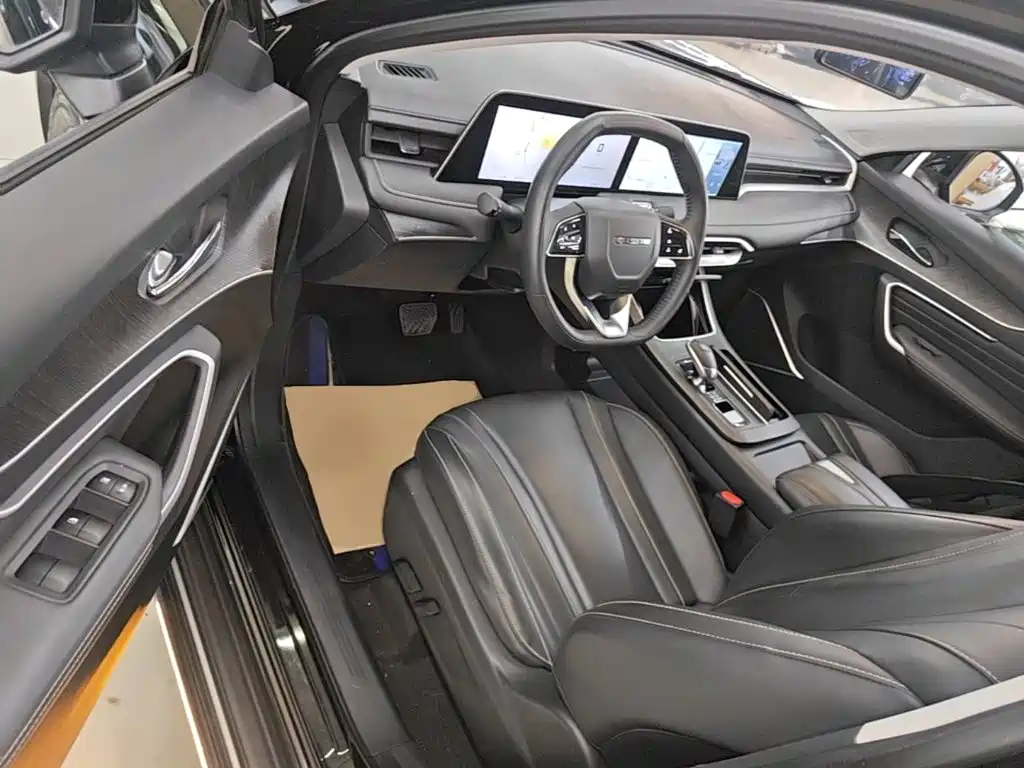 Venucia V — миниатюра 16