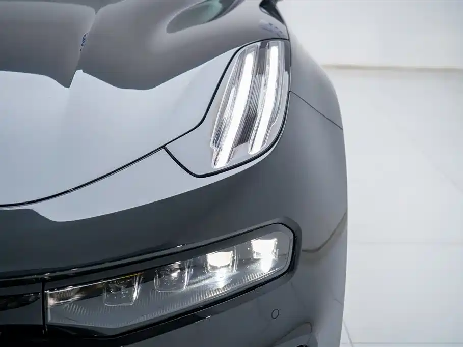 ZEEKR EXTREME KRYPTON 001