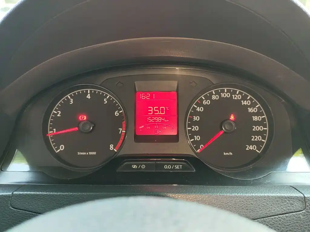 Volkswagen Santana — миниатюра 12