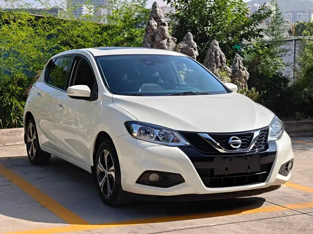 Nissan Tiida — миниатюра 3