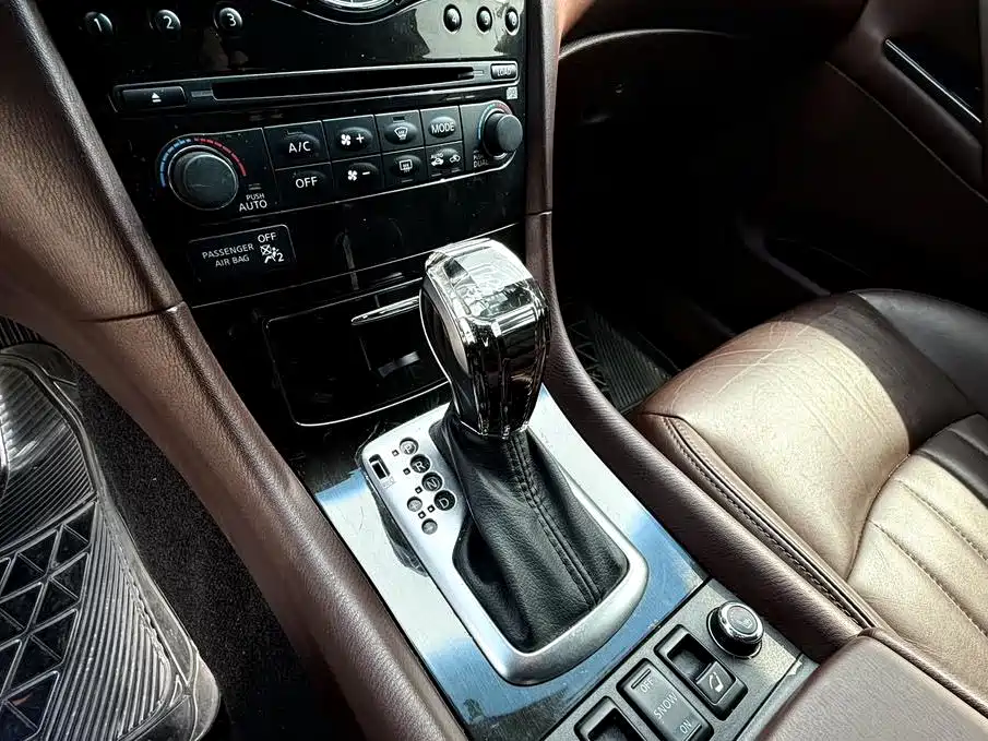 Infiniti QX50 (Import) — миниатюра 18