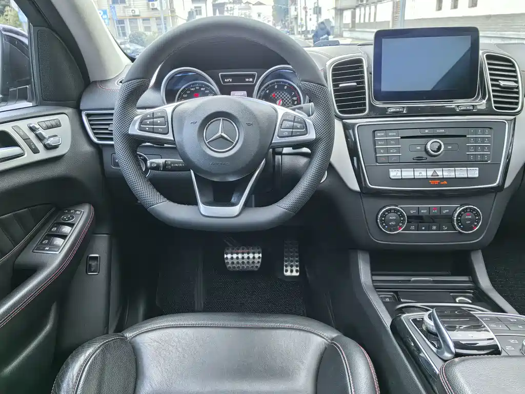 MERCEDES-BENZ GLE COUPE