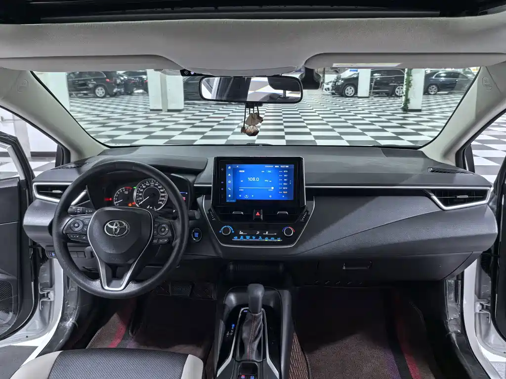 Toyota Corolla — миниатюра 11