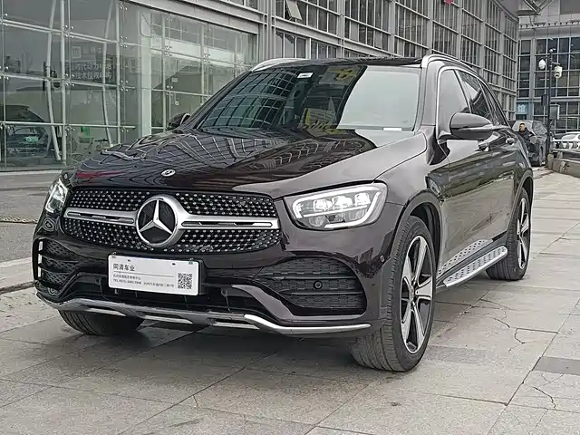 MERCEDES-BENZ GLC