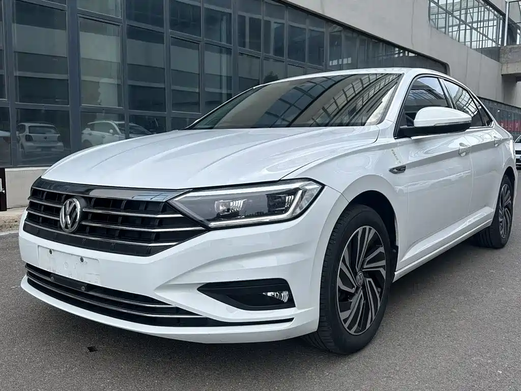 Volkswagen Sagitar 2022