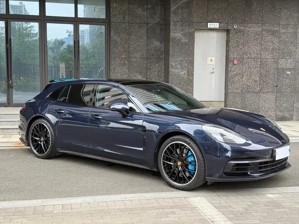 Porsche Panamera — миниатюра 2