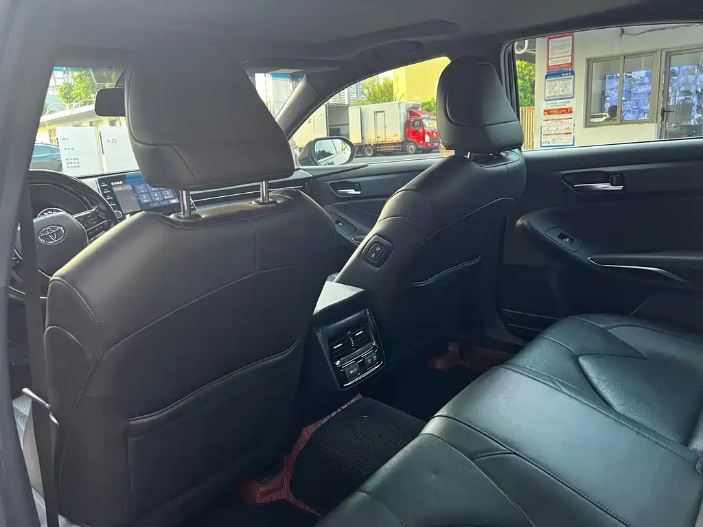 Toyota Avalon — миниатюра 20