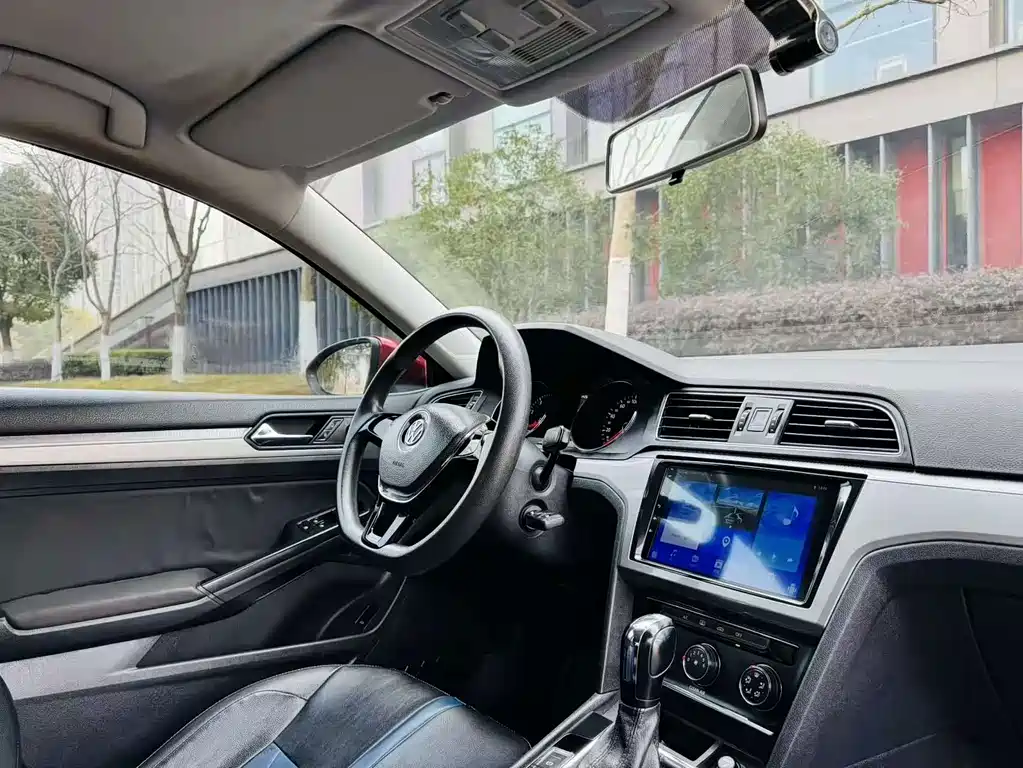Volkswagen Lamando — миниатюра 10