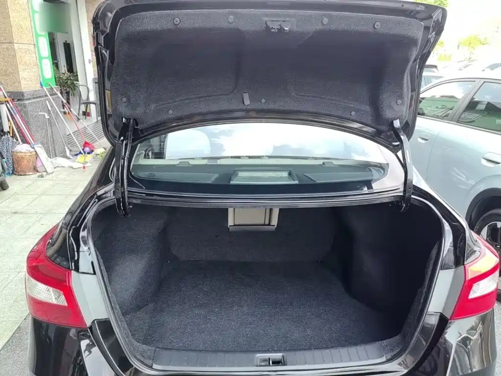 Nissan Sylphy — миниатюра 19