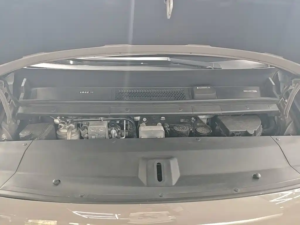 Li Auto Li MEGA — миниатюра 20