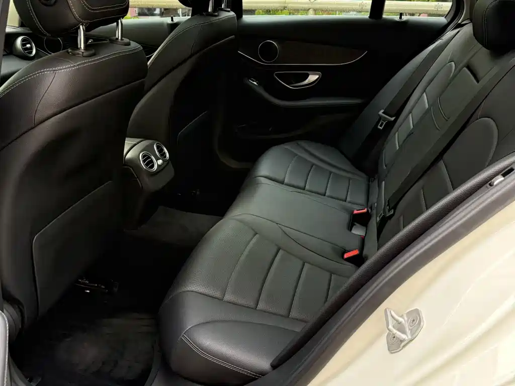 Mercedes-Benz C-Class (Import) — миниатюра 5