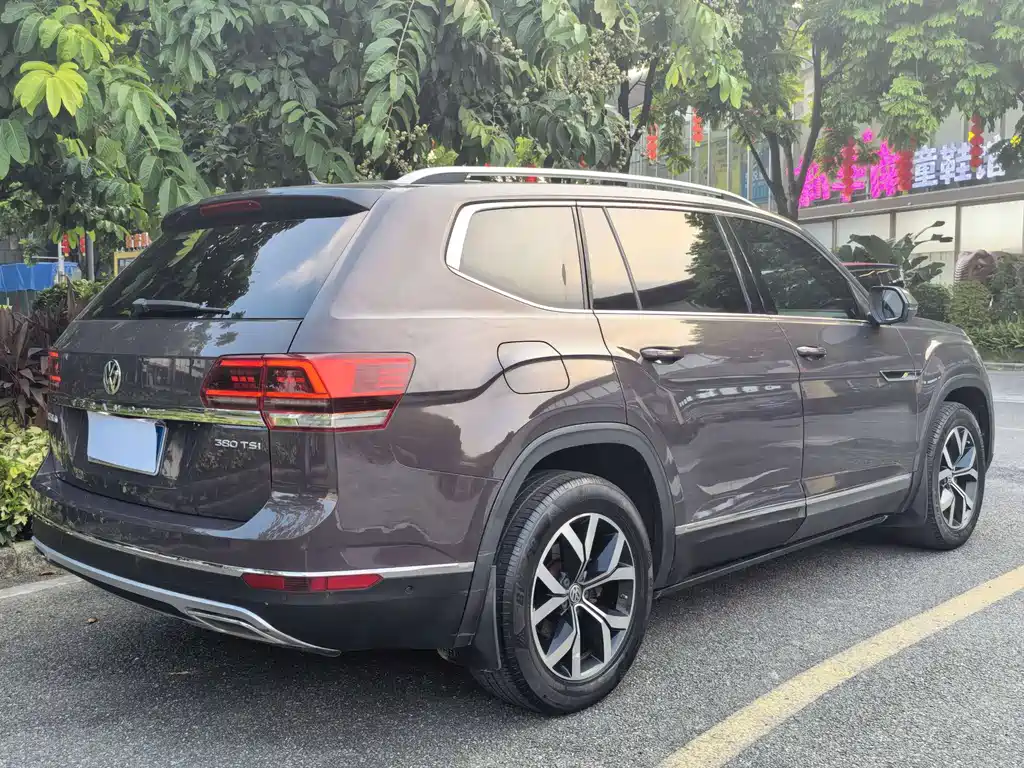 Volkswagen Teramont — миниатюра 6
