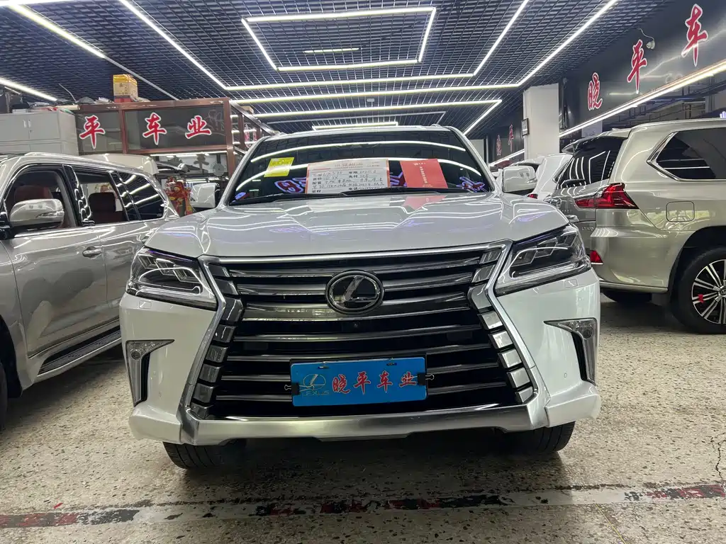 Lexus LX 2019 570 Luxury
