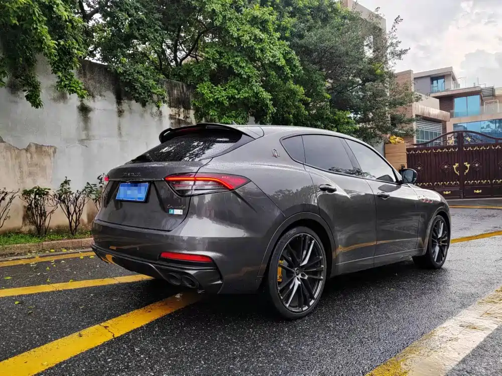 Maserati Levante — миниатюра 8