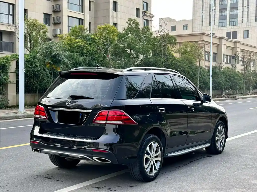 MERCEDES-BENZ GLE