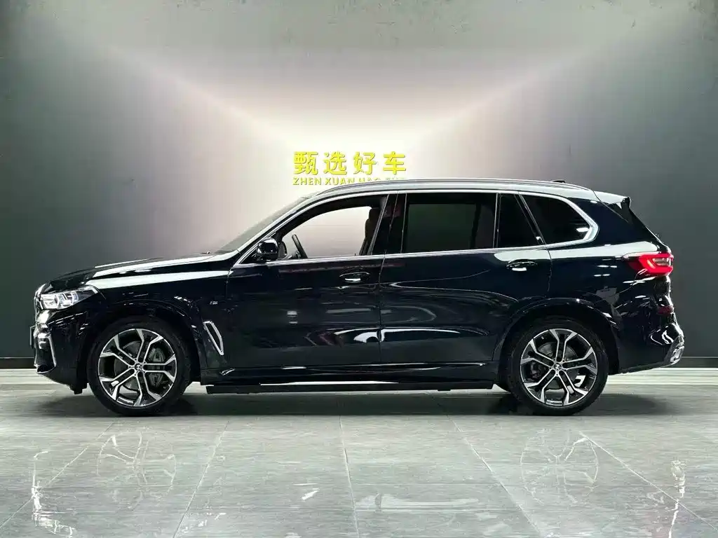 BMW X5 2022 xDrive 40Li M Sport