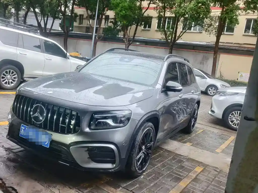 Mercedes-Benz GLB AMG