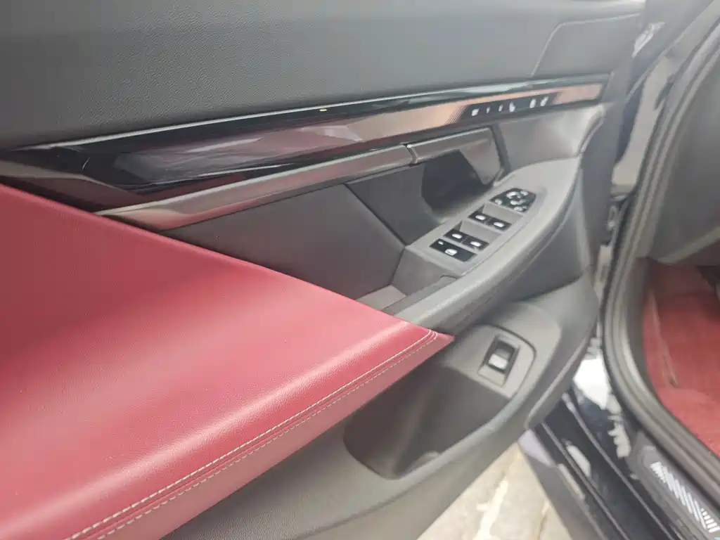 BMW i5 — миниатюра 8