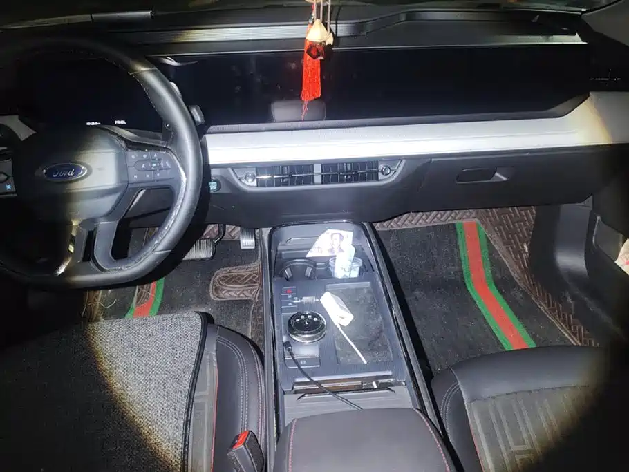 Ford Mondeo — миниатюра 16