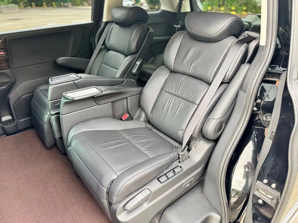Honda Elysion — миниатюра 18