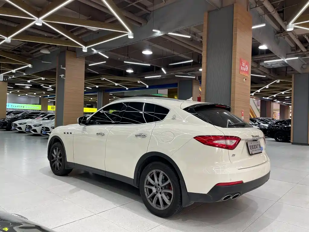 Maserati Levante — миниатюра 13