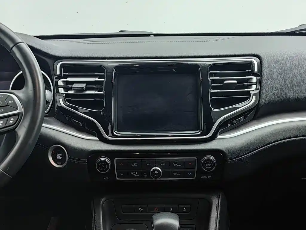 Jeep Grand Commander — миниатюра 12