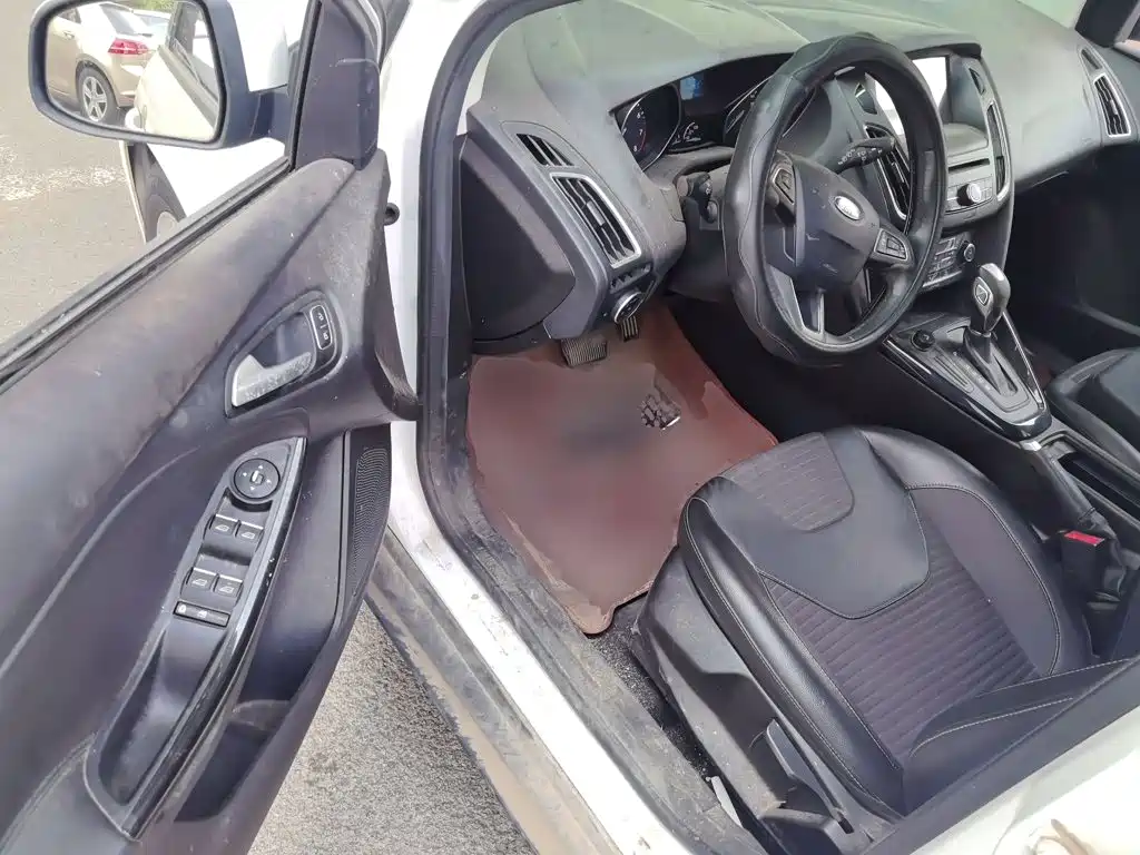 Ford Focus — миниатюра 12