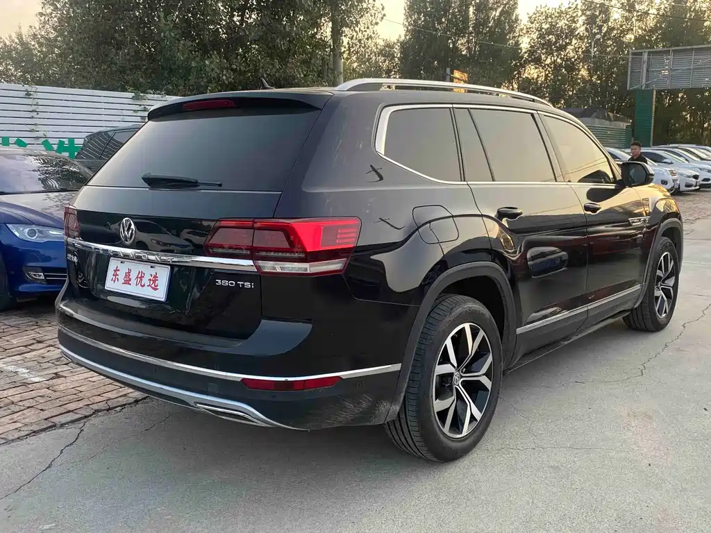 Volkswagen Teramont — миниатюра 4