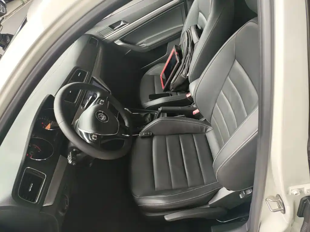 Volkswagen Lavida — миниатюра 15