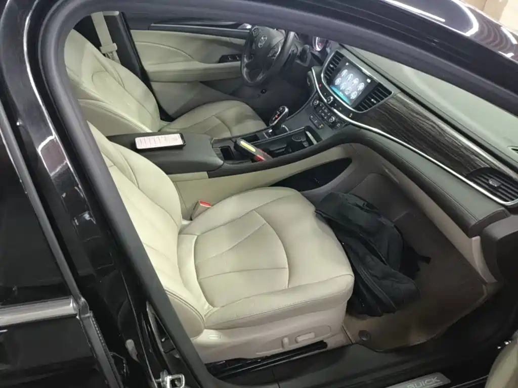 Buick LaCrosse — миниатюра 19
