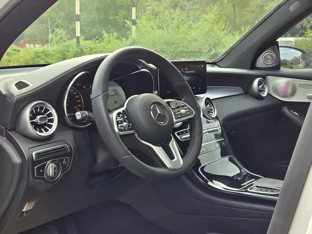 Mercedes-Benz GLC 2022 GLC 260 L 4MATIC