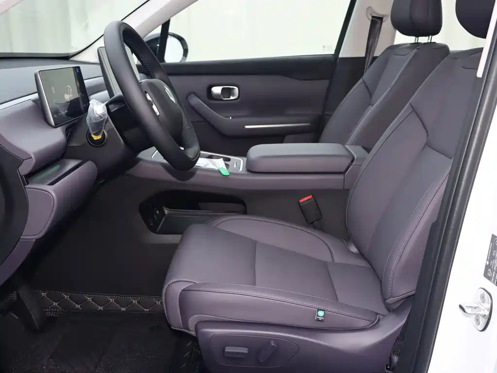 Leapmotor Leapmotor C10 — миниатюра 4