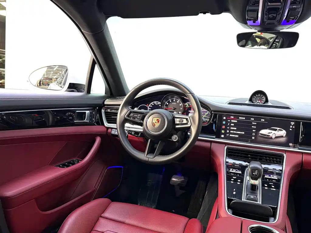 PORSCHE PANAMERA