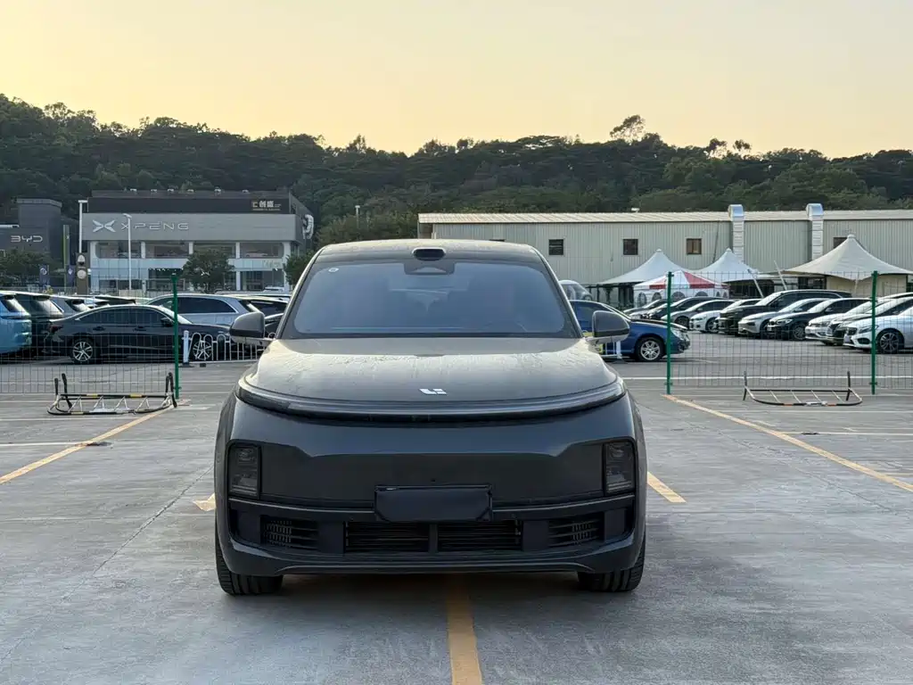 Li Auto IDEAL L8