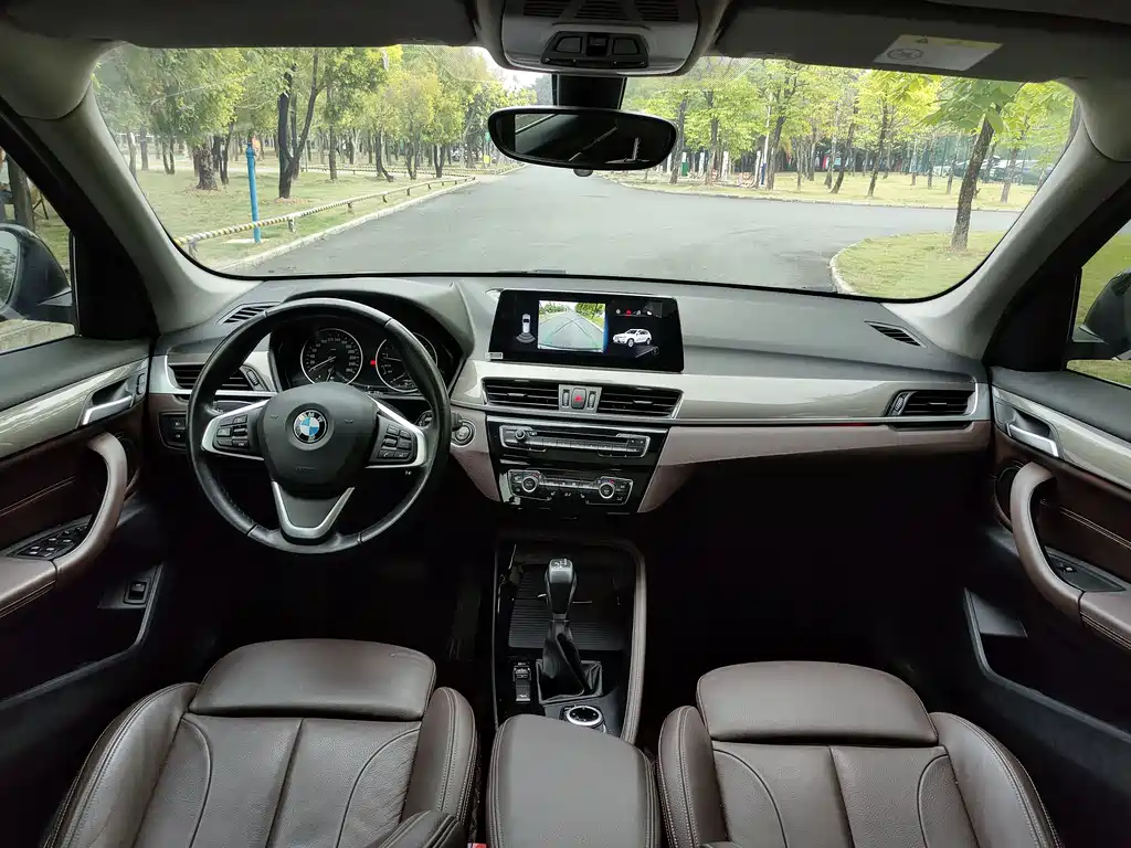 BMW X1 2018 xDrive20Li Premium