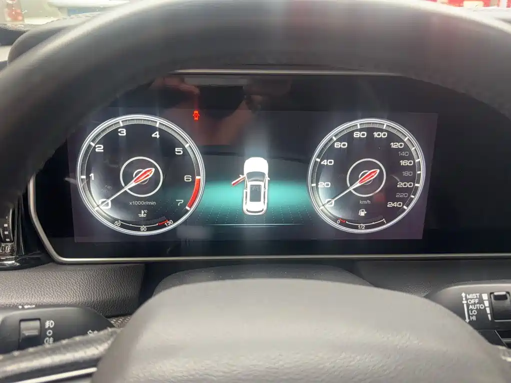 Hongqi Hongqi HS5 — миниатюра 4