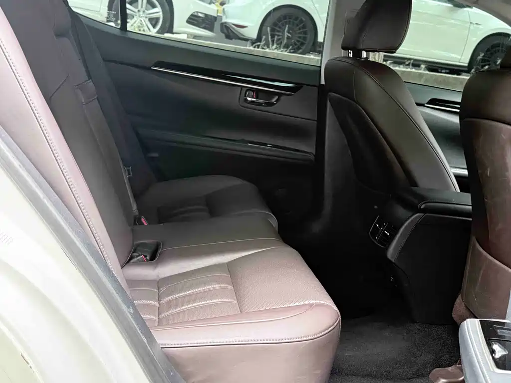 Lexus ES 2017 200 30