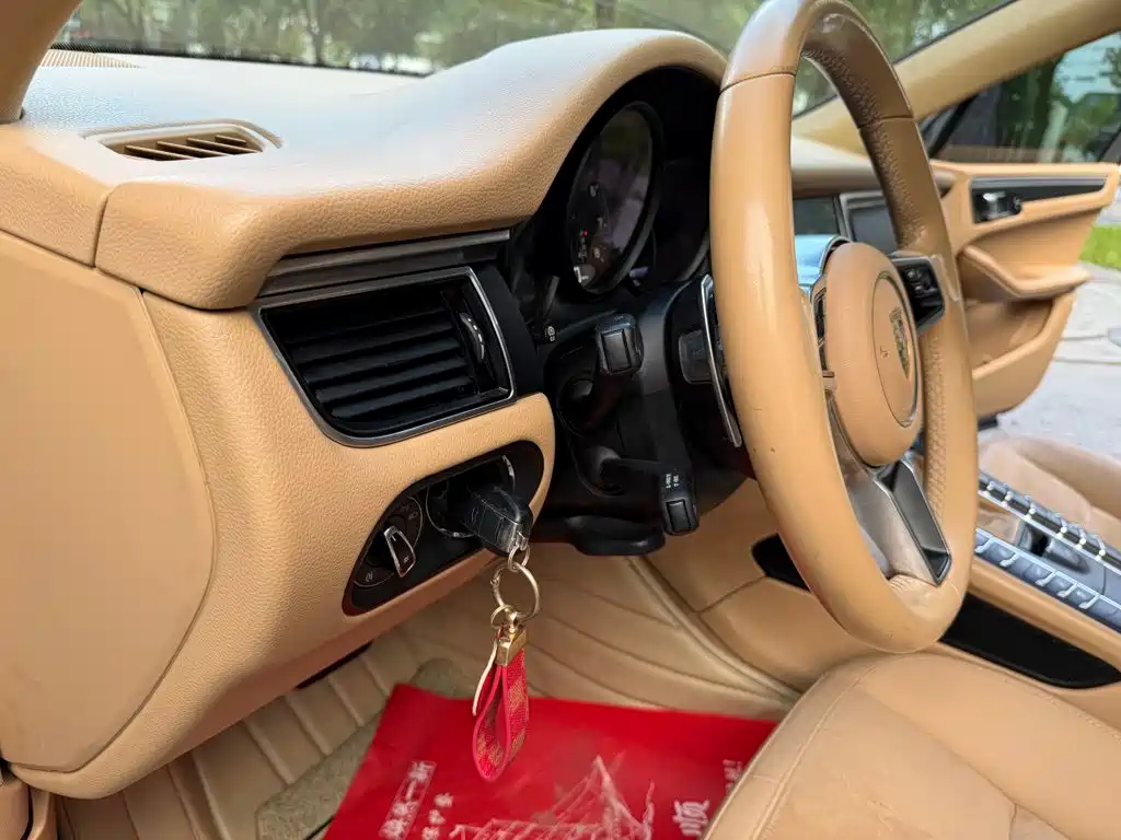 Porsche Macan — миниатюра 19