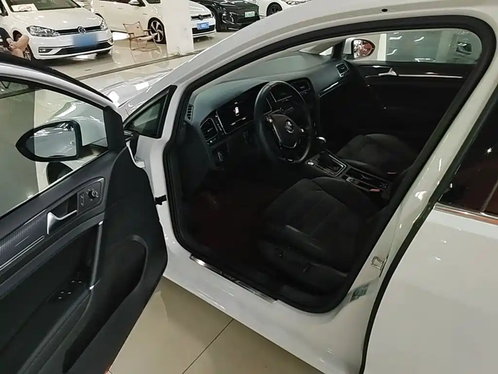 Volkswagen Golf — миниатюра 16