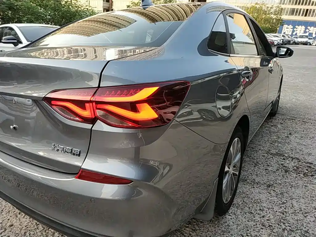 Chevrolet Monza — миниатюра 8