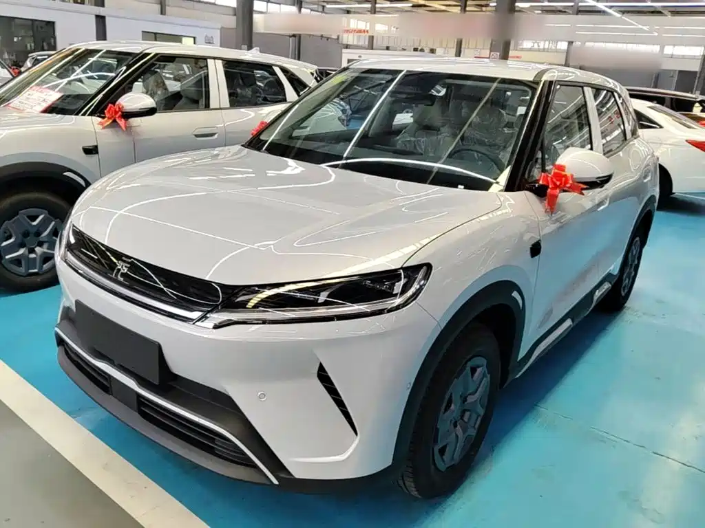 BYD Yuan UP — миниатюра 2