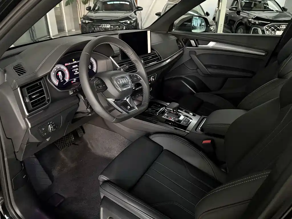 Audi Q5L 2026 45 40 TFSI Luxury