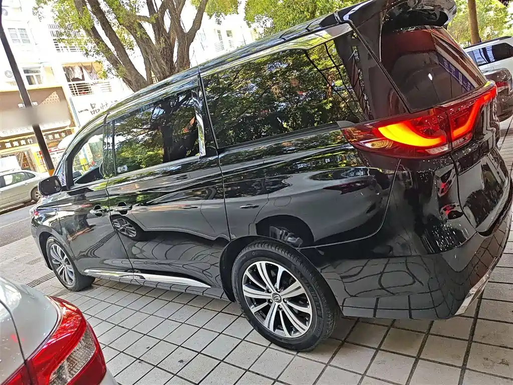 GAC TRUMPCHI M8