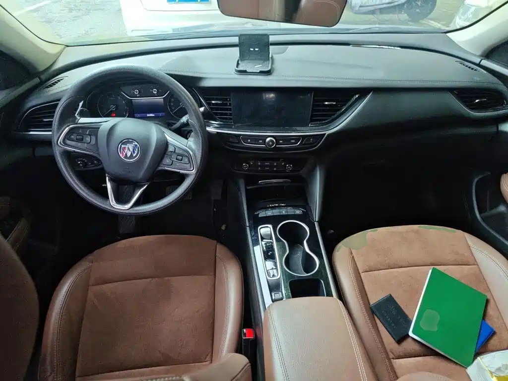 Buick Regal — миниатюра 6